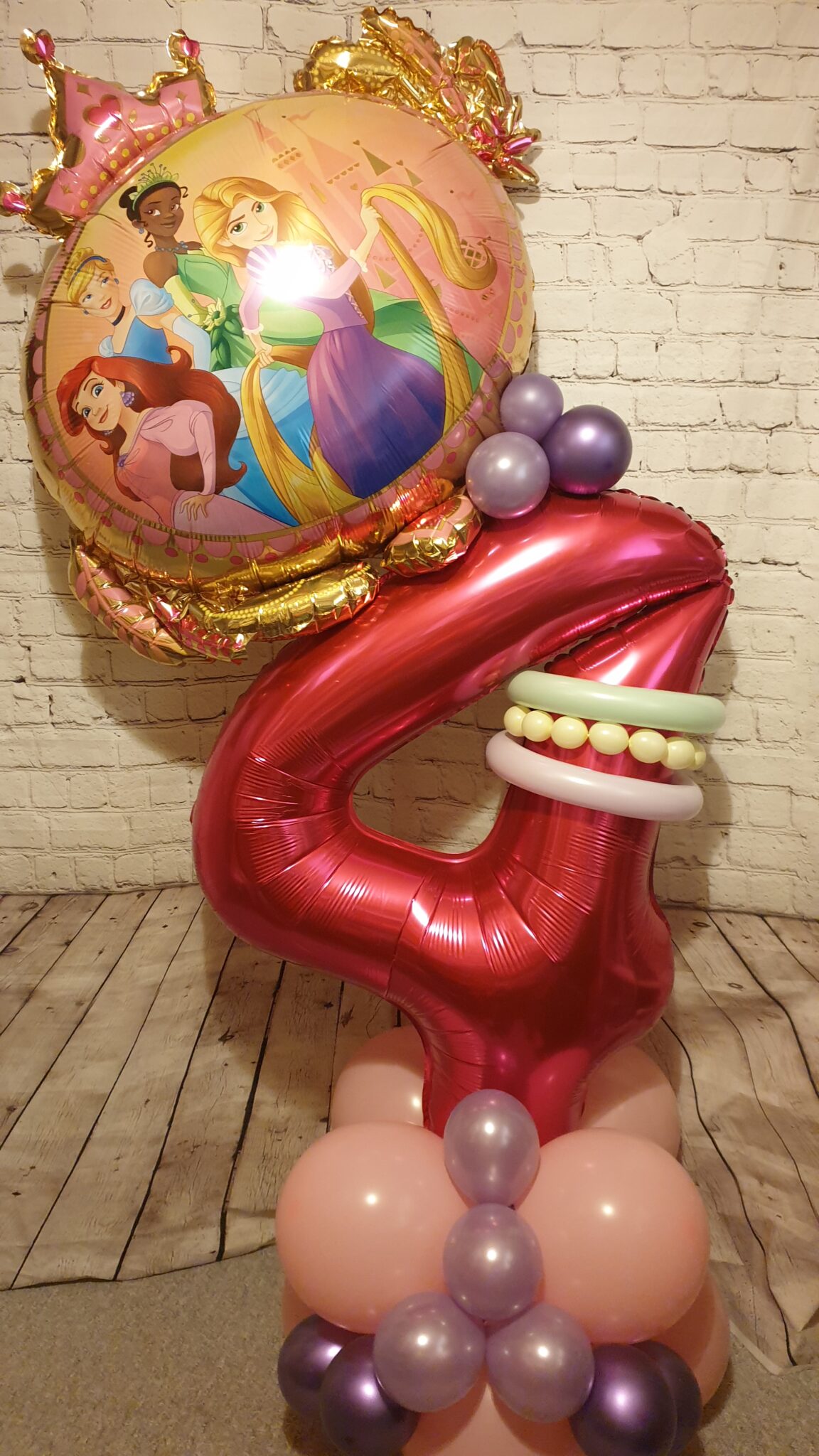 Princess character number stack balloon display